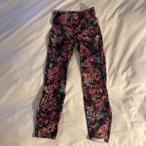 Lululemon Base Pace High-Rise Running Tight 25"